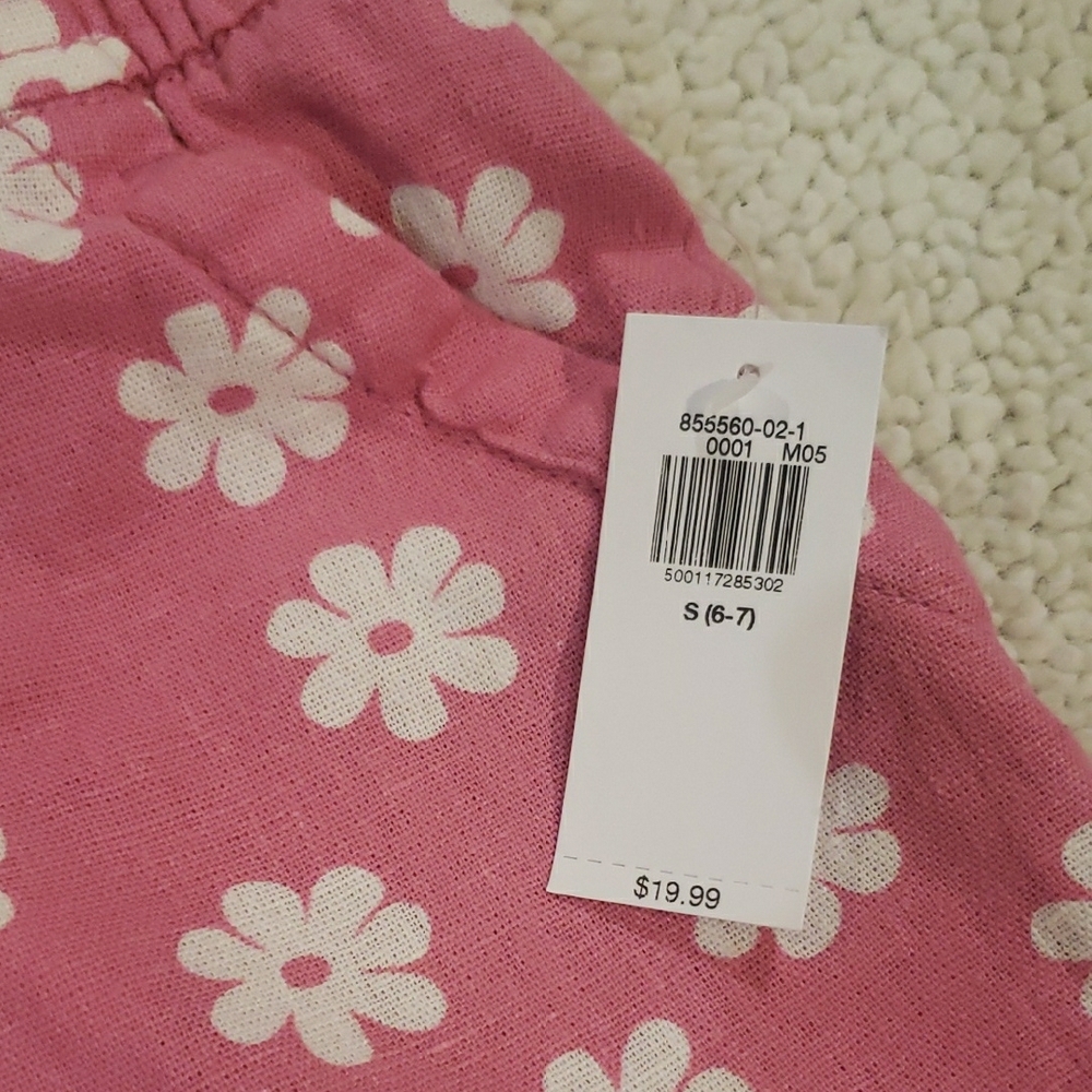 Old Navy Pink and White Floral Lounge Shorts - Picture 2 of 6